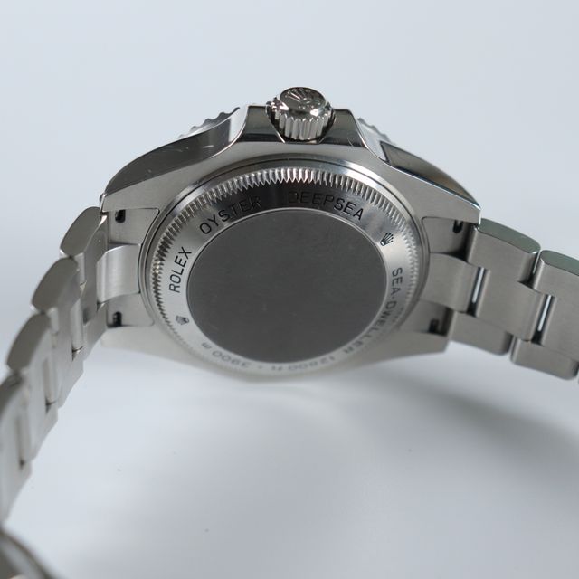 Rolex Sea-Dweller 16660 Image 4